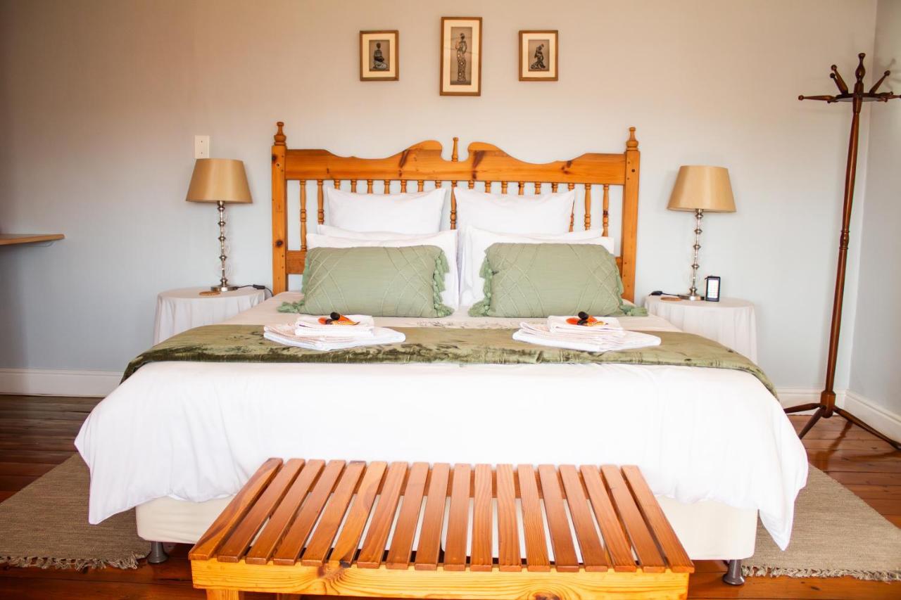 De Oude Yotclub Bed & Breakfast Oudtshoorn Bagian luar foto