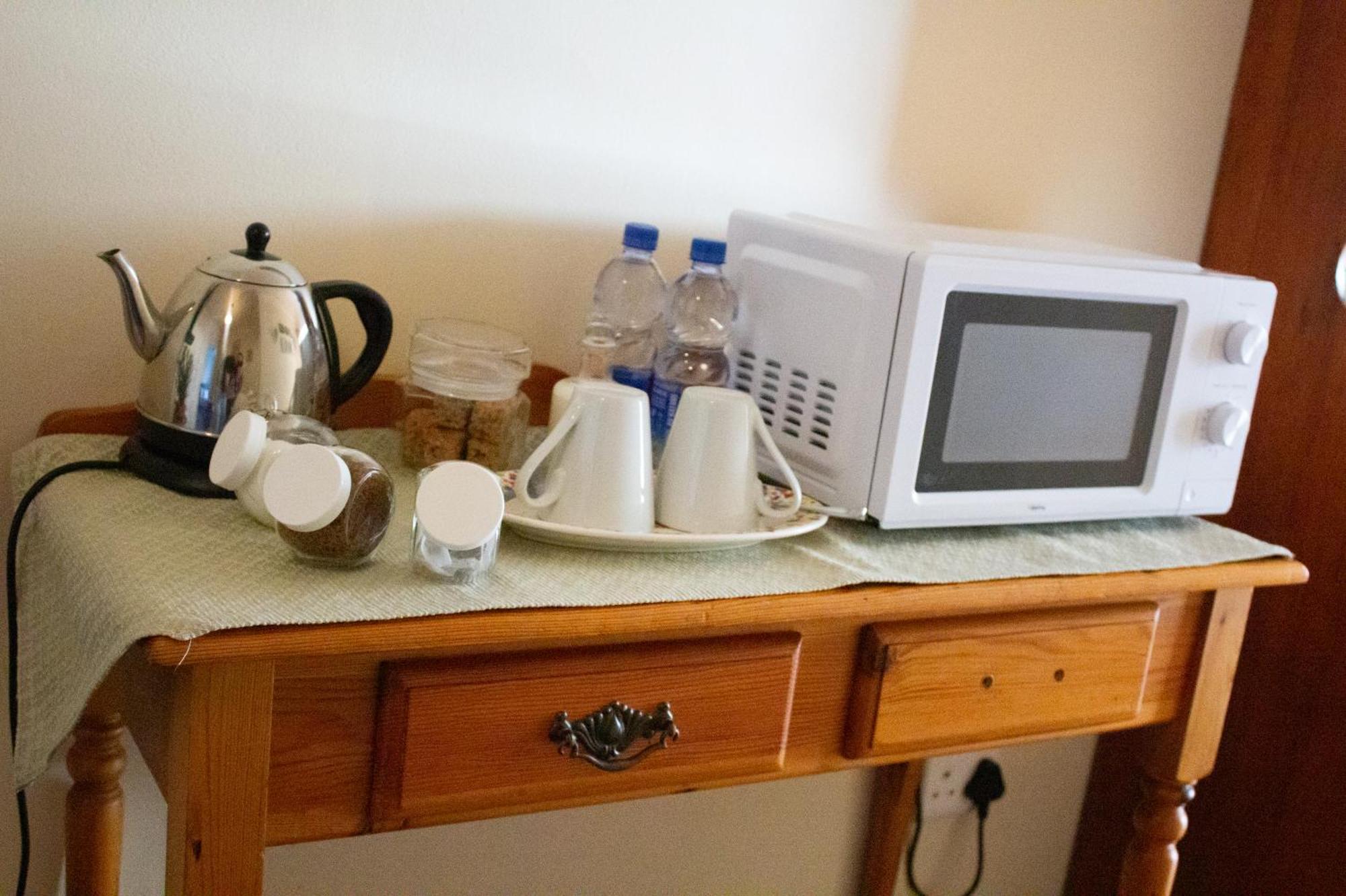 De Oude Yotclub Bed & Breakfast Oudtshoorn Bagian luar foto