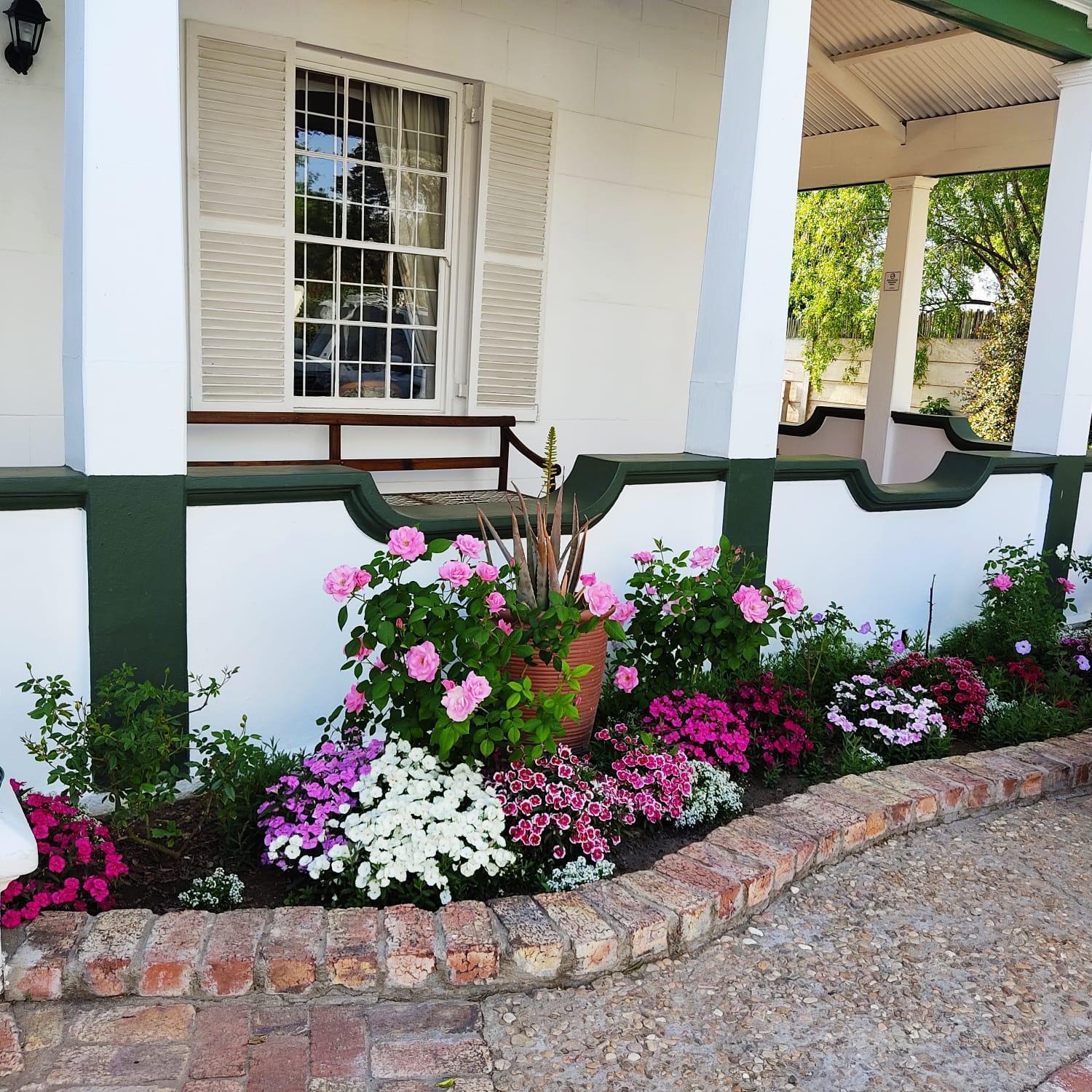 De Oude Yotclub Bed & Breakfast Oudtshoorn Bagian luar foto
