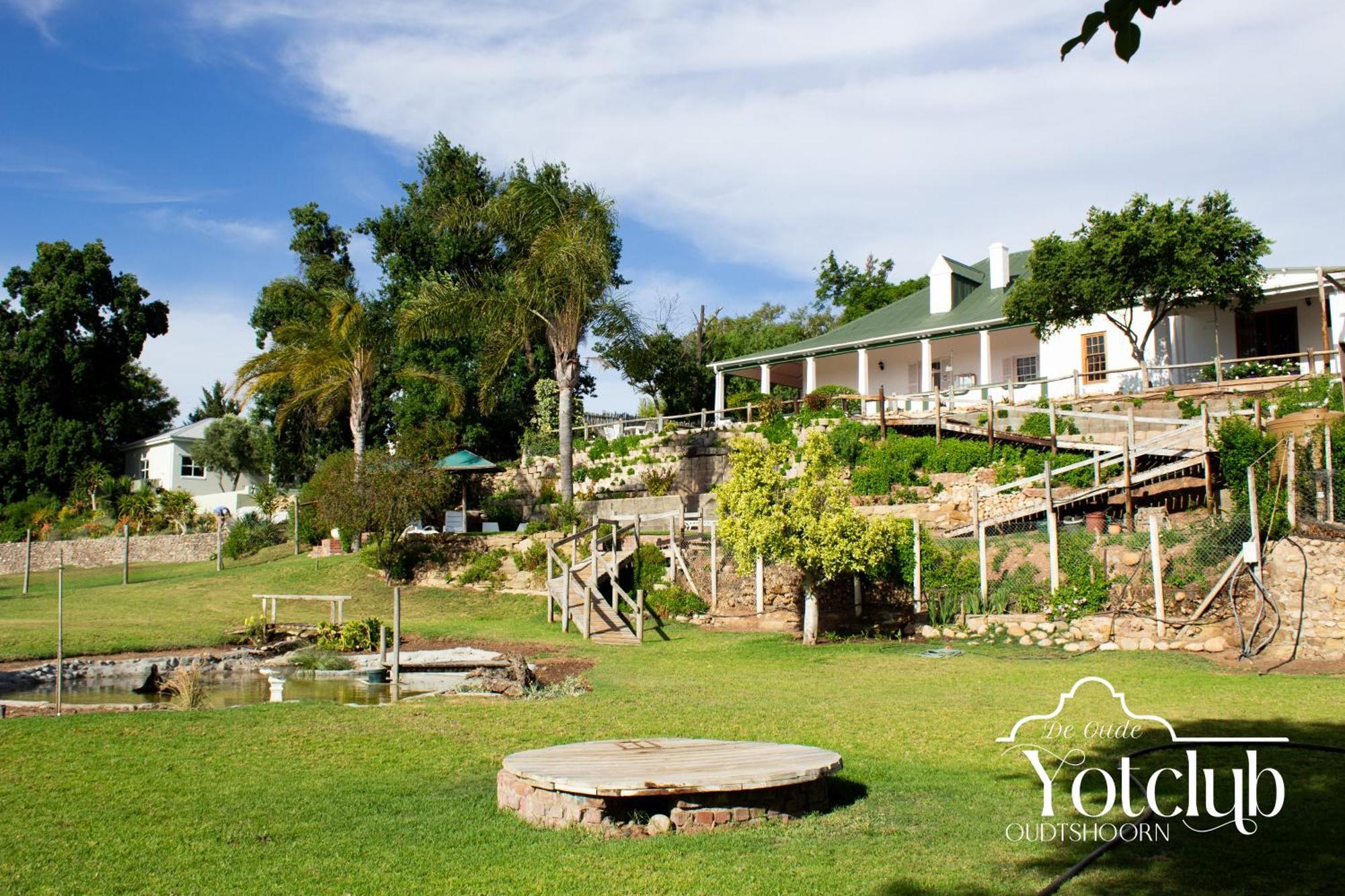 De Oude Yotclub Bed & Breakfast Oudtshoorn Bagian luar foto